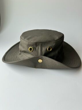 Tilley T3 Heritage Wanderer Hat Olive Size 7 1/2 Large Cotton Canvas never worn